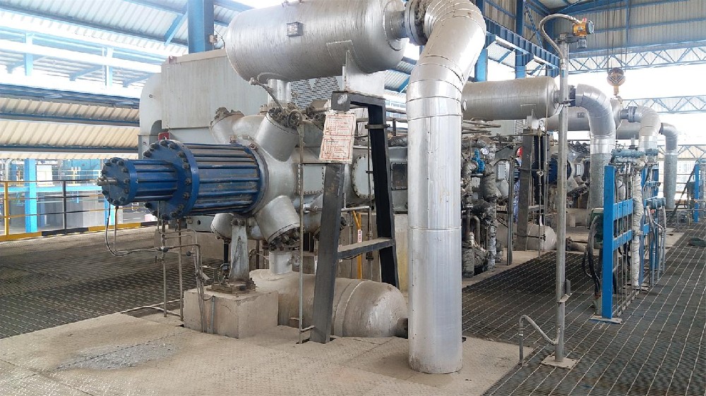 2015年度滨阳燃化重整循环氢压缩机C201A/B余隙无级调节气量节能装备系统
